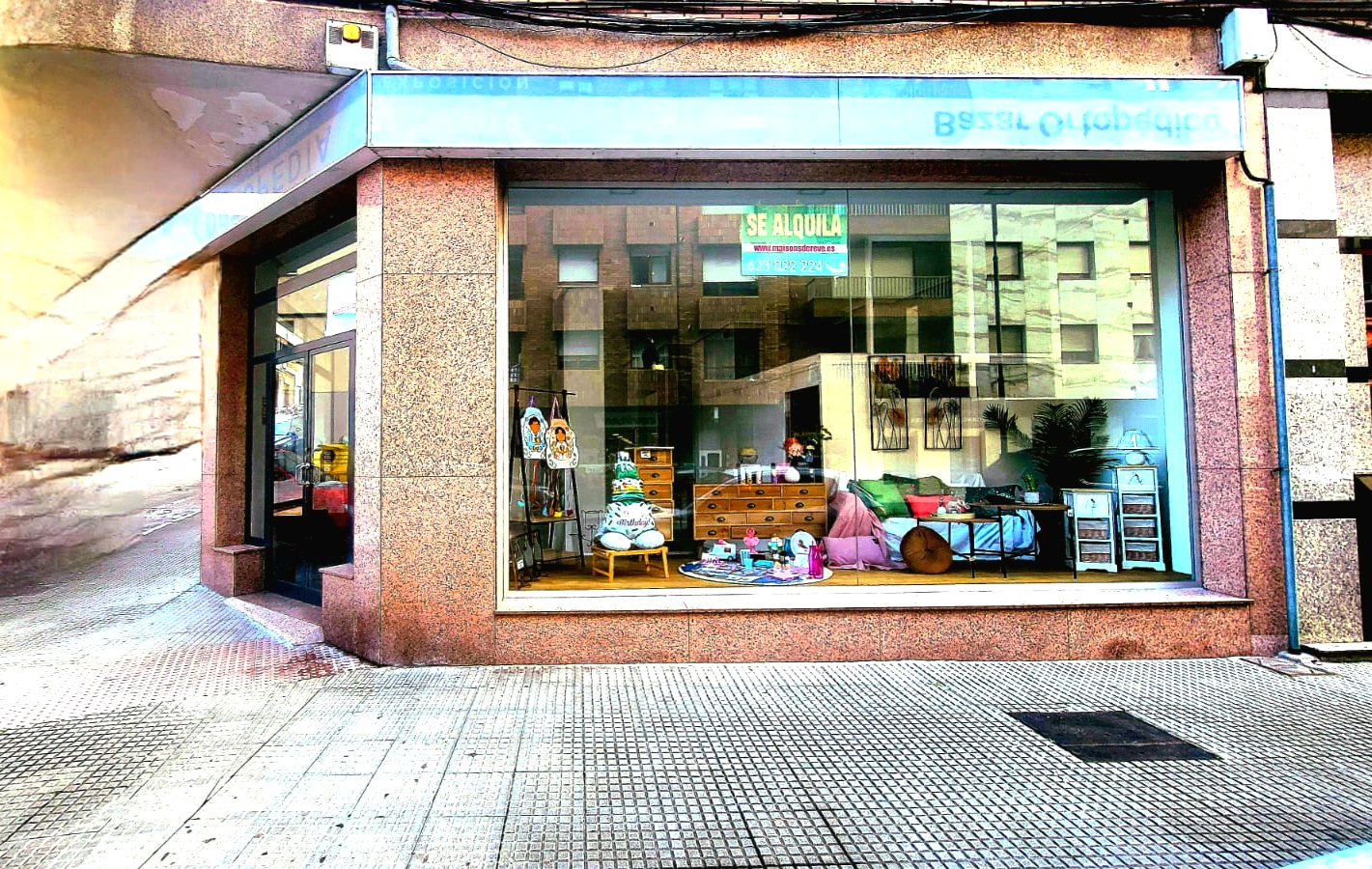 Cangas de Narcea 中心的商业空间出租