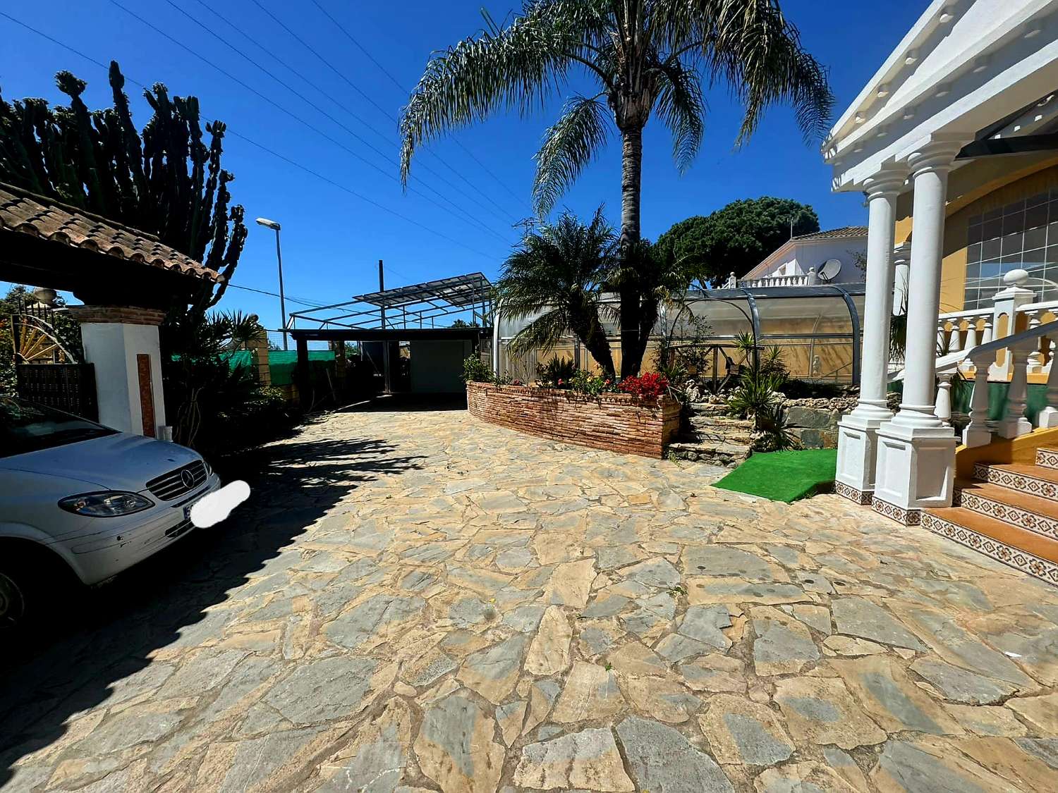 Chalet-Villa in the exclusive area of Ricmar, Marbella